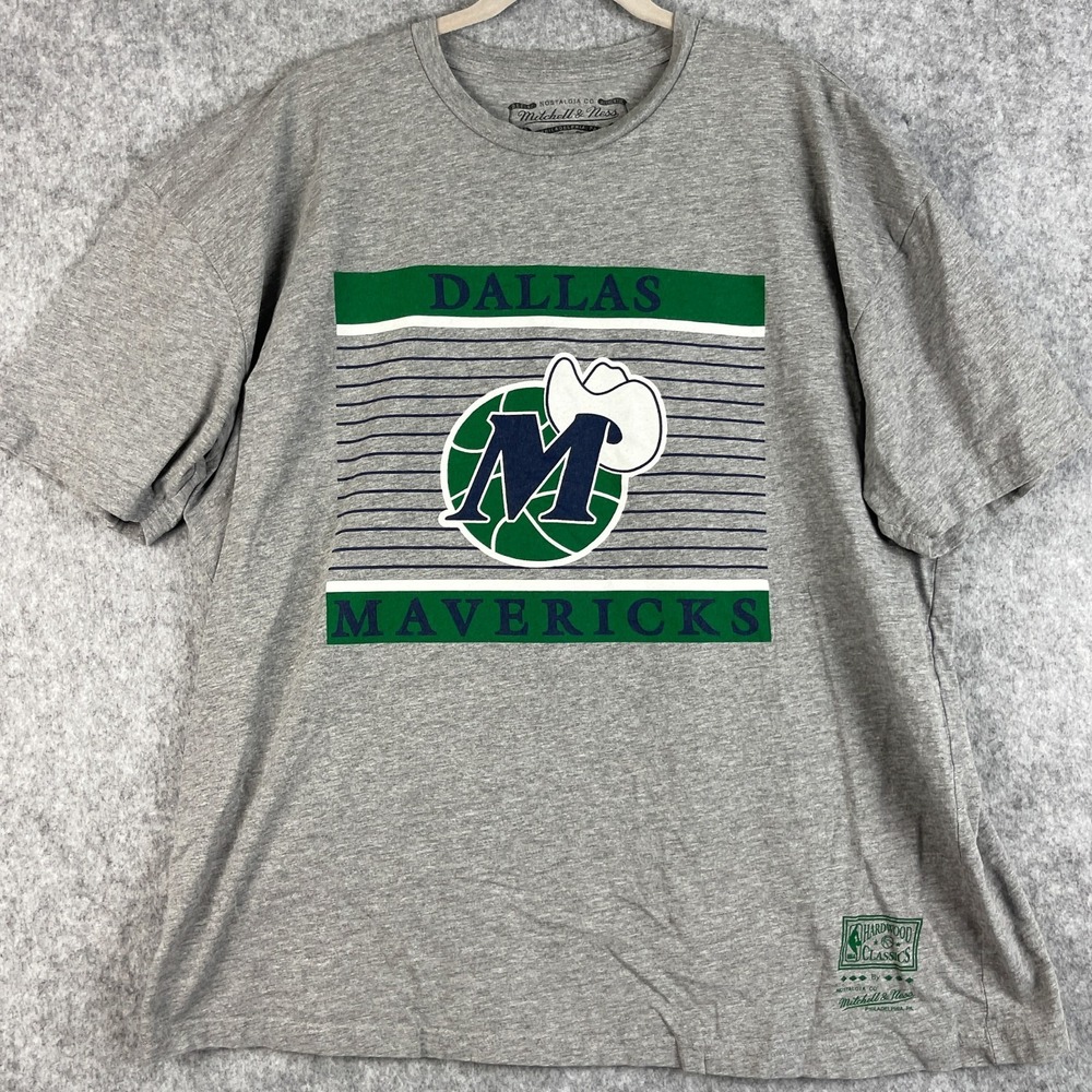 Mitchell & Ness Dallas Mavericks Hardwood Classics T-Shirt Mens XXL Gray NBA